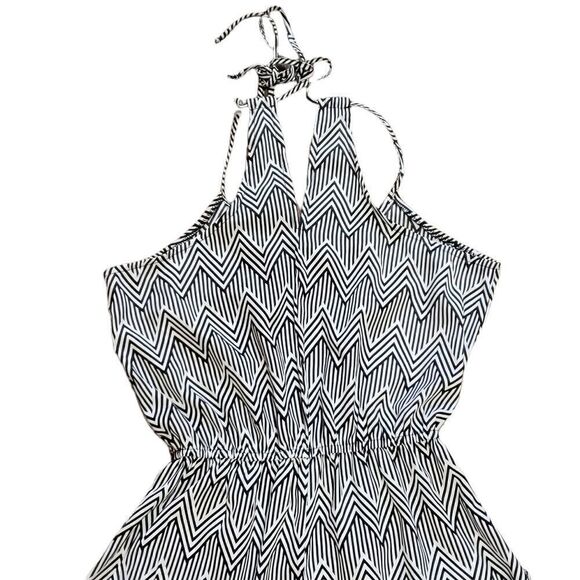 City Triangles Black & White Chevron Print Racer Back Romper Size S - Picture 4 of 14